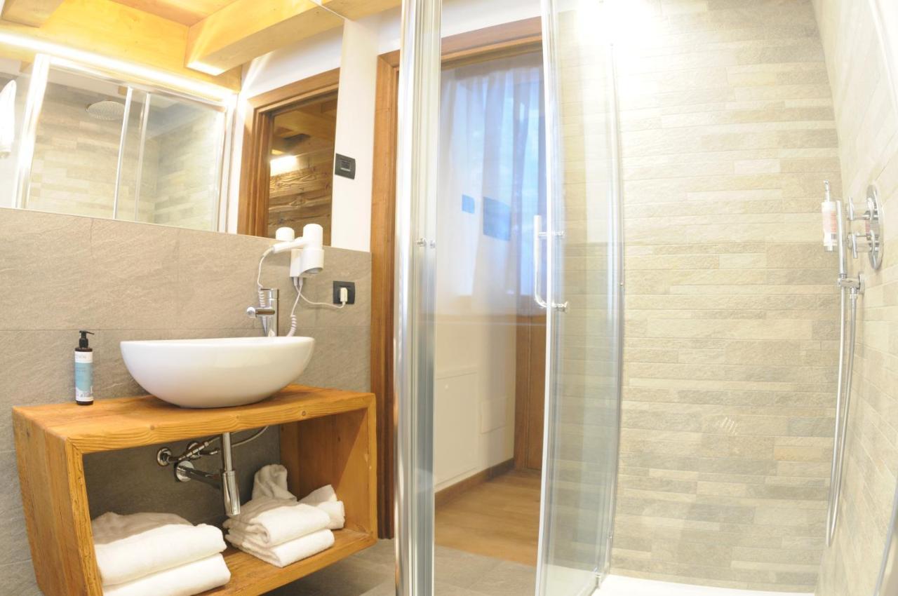 Hotel L'Abri des Amis à Courmayeur Extérieur photo