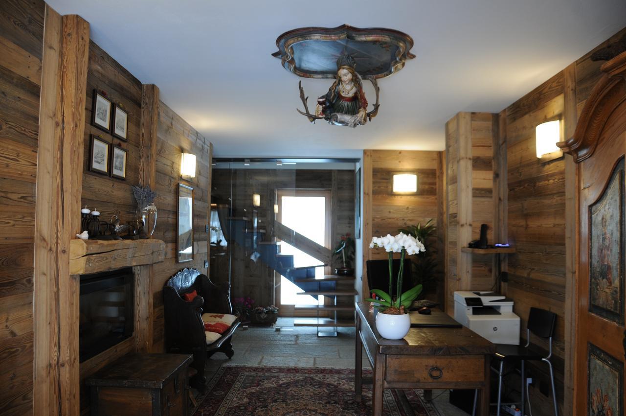 Hotel L'Abri des Amis à Courmayeur Extérieur photo