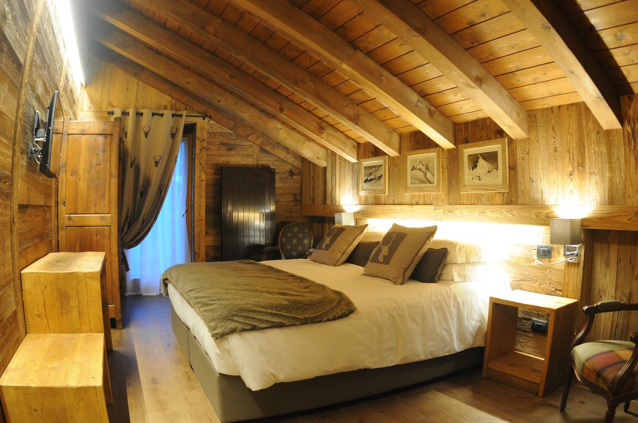 Hotel L'Abri des Amis à Courmayeur Extérieur photo