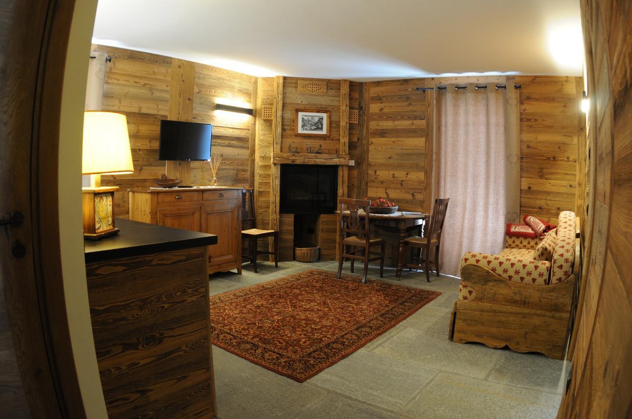Hotel L'Abri des Amis à Courmayeur Extérieur photo