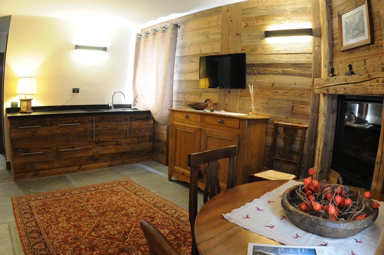 Hotel L'Abri des Amis à Courmayeur Extérieur photo